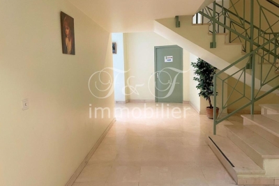 Appartement à vendre à APT  - 1 pièces - 57 m² 