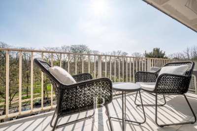 Apartment for sale in NEUILLY SUR SEINE  - 8 rooms - 236 m&sup2; 