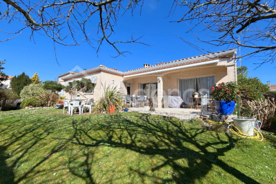 Maison &agrave; vendre &agrave; ST PALAIS SUR MER  - 4 pi&egrave;ces - 143 m&sup2; 