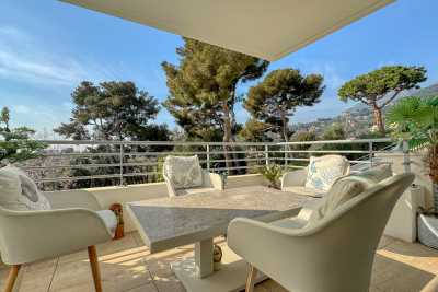 Appartement à vendre à ROQUEBRUNE-CAP-MARTIN Le Rostit - 2 pièces - 42 m² 