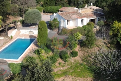 Maison à vendre à LES ADRETS-DE-L'ESTÉREL  - 7 pièces - 158 m² 