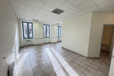 Appartement à vendre à AUPS  - 6 pièces - 107 m² 