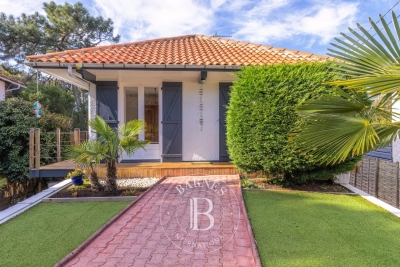 Maison à vendre à PYLA-SUR-MER  - 9 pièces - 180 m² 