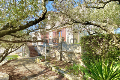 Maison à vendre à ALES  - 6 pièces - 145 m² 