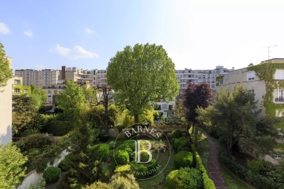 Apartment for sale in NEUILLY SUR SEINE Saint-James Madrid - 4 rooms - 103 m² 