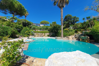 Maison à vendre piscine jardin vue mer climatisation 