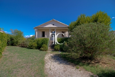 Maison à vendre à ST-AMBROIX Gaujac - 5 pièces - 117 m² 