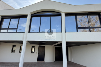 Maison à vendre à TOURNON-SUR-RHÔNE  - 6 pièces - 215 m² 