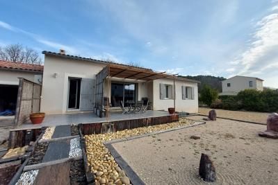 Maison à vendre à BEAUMETTES Montfavet Pericentre - 5 pièces - 110 m² 