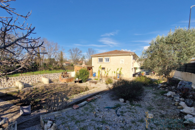 Maison à vendre villa quartier saint montant 