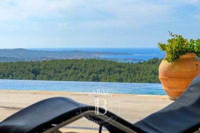 Maison à vendre vue mer contemporaine var 