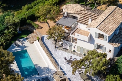 Maison &agrave; vendre &agrave; GRIMAUD  - 7 pi&egrave;ces - 227 m&sup2; 