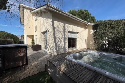 Maison à vendre à PESSAC La Bastide 4 - 5 pièces - 140 m² 
