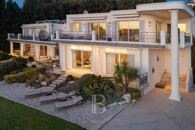 Maison à vendre à Cap d'Antibes  - 10 pièces 980 m² 