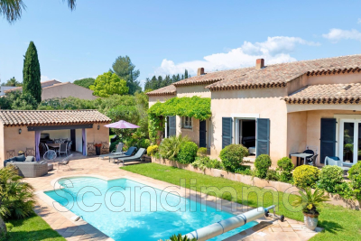Maison à vendre à ROQUEBRUNE-SUR-ARGENS Ecarts - 7 pièces - 162 m² 
