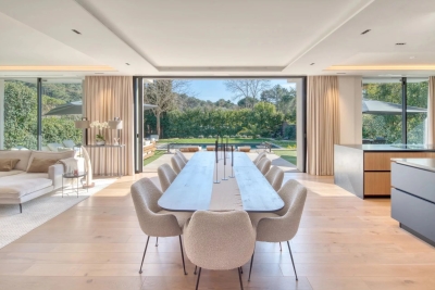 Maison à louer à MOUGINS  - 6 pièces - 240 m² 