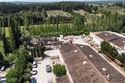 Commerce &agrave; vendre &agrave; MAUSSANE-LES-ALPILLES Arenc - 15 pi&egrave;ces - 1146 m&sup2; 