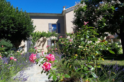 Maison &agrave; vendre &agrave; SISTERON  - 10 pi&egrave;ces - 300 m&sup2; 