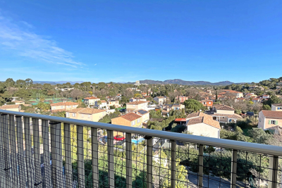 Appartement à vendre à ST-RAPHAËL Valescure Est-Aiguebonne - 2 pièces - 40 m² 