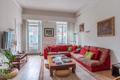 Appartement à vendre à NICE Comte de Falicon - 5 pièces - 148 m² 