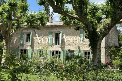 Maison &agrave; vendre &agrave; PLAN-D'ORGON  - 8 pi&egrave;ces - 320 m&sup2; 