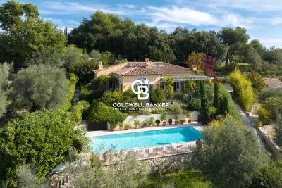 Maison à vendre authentique la colle sur loup 