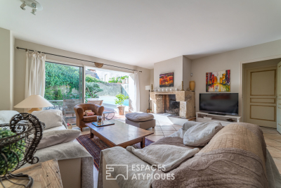 Maison à vendre à POUSSAN  - 8 pièces - 260 m² 