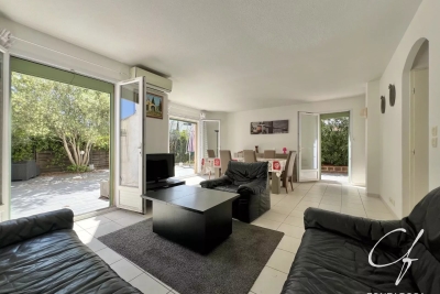 Maison à vendre à ST-AYGULF  - 5 pièces - 100 m² 