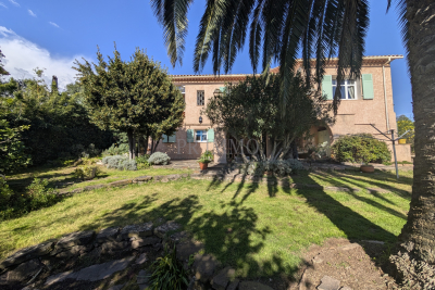 Maison &agrave; vendre &agrave; ST-RAPHAËL  - 6 pi&egrave;ces - 150 m&sup2; 