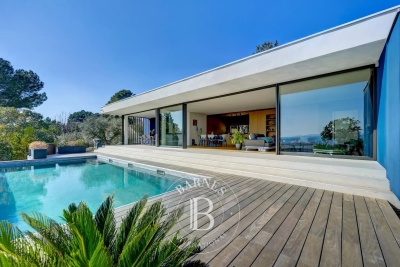 Maison à vendre à AIX-EN-PROVENCE  - 6 pièces - 200 m² 