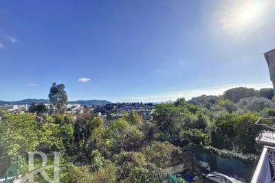 Maison à vendre à CANNES  - 4 pièces - 99 m² 