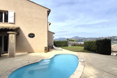 Maison à vendre maison jardin saint laurent var 