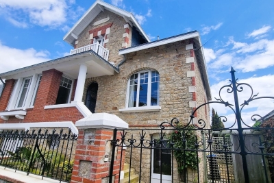 Maison à vendre à PORNICHET ZA  Erdre Active - 6 pièces - 300 m² 