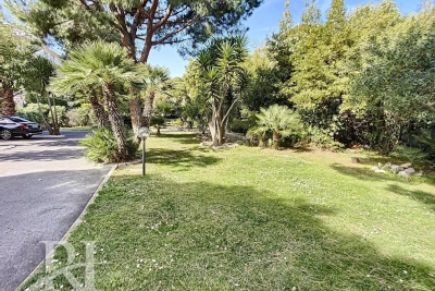 Apartment for sale in CANNES  - 1 rooms - 37 m² 