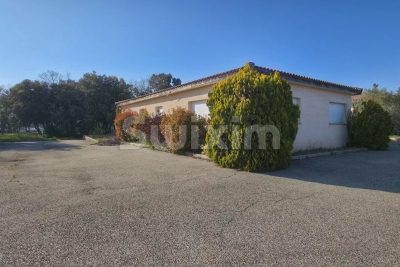 Commerce &agrave; vendre &agrave; LA BAUME DE TRANSIT  - 12 pi&egrave;ces - 400 m&sup2; 
