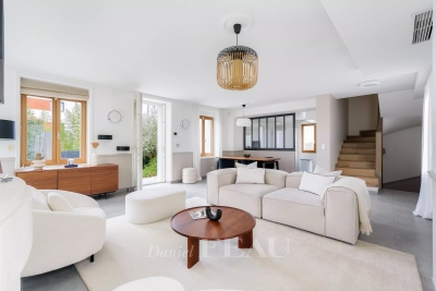 Maison à vendre à RUEIL MALMAISON  - 6 pièces - 220 m² 