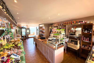 Bien à vendre à ST-TROPEZ   - 180 m² 