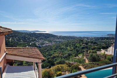 Maison &agrave; vendre &agrave; CAVALAIRE-SUR-MER  - 8 pi&egrave;ces - 231 m&sup2; 