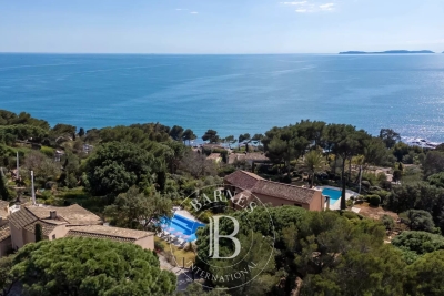 House to rent in LA CROIX-VALMER  - 8 rooms - 193 m² 