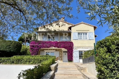 Maison à vendre à ANTIBES Lagare - 5 pièces - 166 m² 
