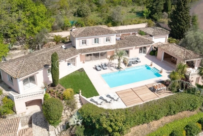 Maison à vendre à MOUGINS Cap Martin - 9 pièces - 320 m² 