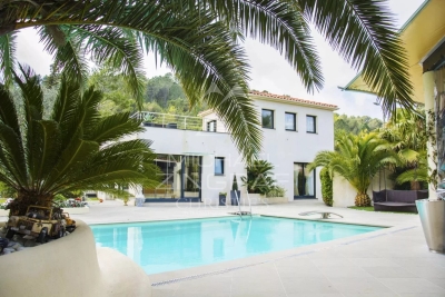 Maison à vendre piscine tennis alpes maritimes