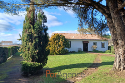 Maison &agrave; vendre &agrave; ST PALAIS SUR MER  - 4 pi&egrave;ces - 101 m&sup2; 