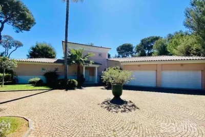 Villa à Antibes &agrave; louer à partir de 5 625 € / semaine, Photo 9