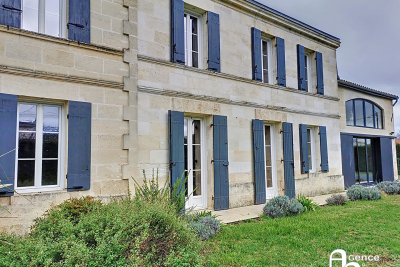 Maison à vendre à ST-SULPICE-ET-CAMEYRAC  - 10 pièces - 440 m² 