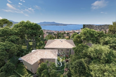 Apartment for sale in SANARY-SUR-MER Fayence - 4 rooms - 155 m² 