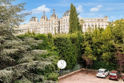 Appartement à vendre à NICE Pasteur-Voie Romaine - 3 pièces - 85 m² 