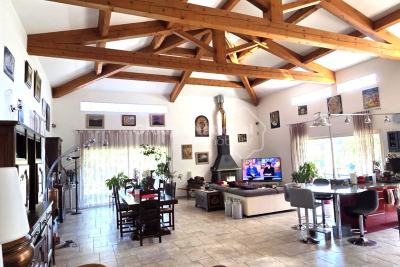 Maison &agrave; vendre &agrave; ENSUES-LA-REDONNE Ensuès-la-Redonne - 5 pi&egrave;ces - 180 m&sup2; 