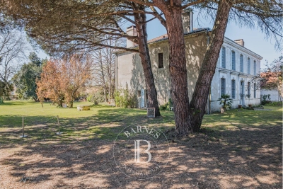 Maison à vendre à LA TESTE-DE-BUCH  - 9 pièces - 360 m² 