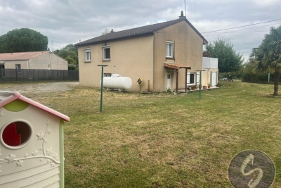 Maison à vendre à Saivres  - 4 pièces 88 m² 